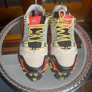 FILA OAKMOUNT TRAIL SMEAKERS
